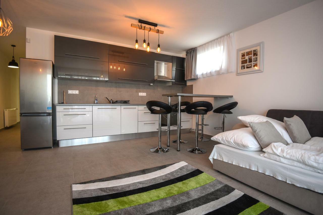 Francesca Apartman シオーフォク エクステリア 写真